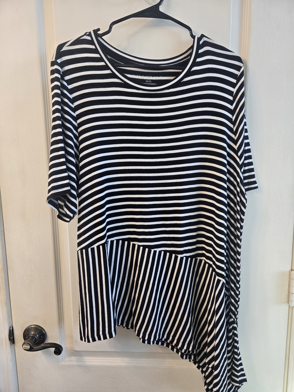 Lane Bryant 18/20 Black White Striped Asymmetrical Tunic Top
